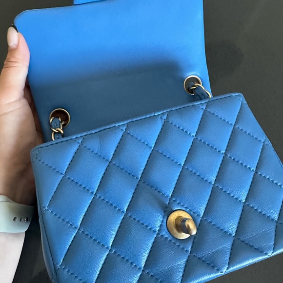 CHANEL ✨ Baby Blue Mini Square Flap Bag - Excelled pre-loved condition - Picture 8 of 14